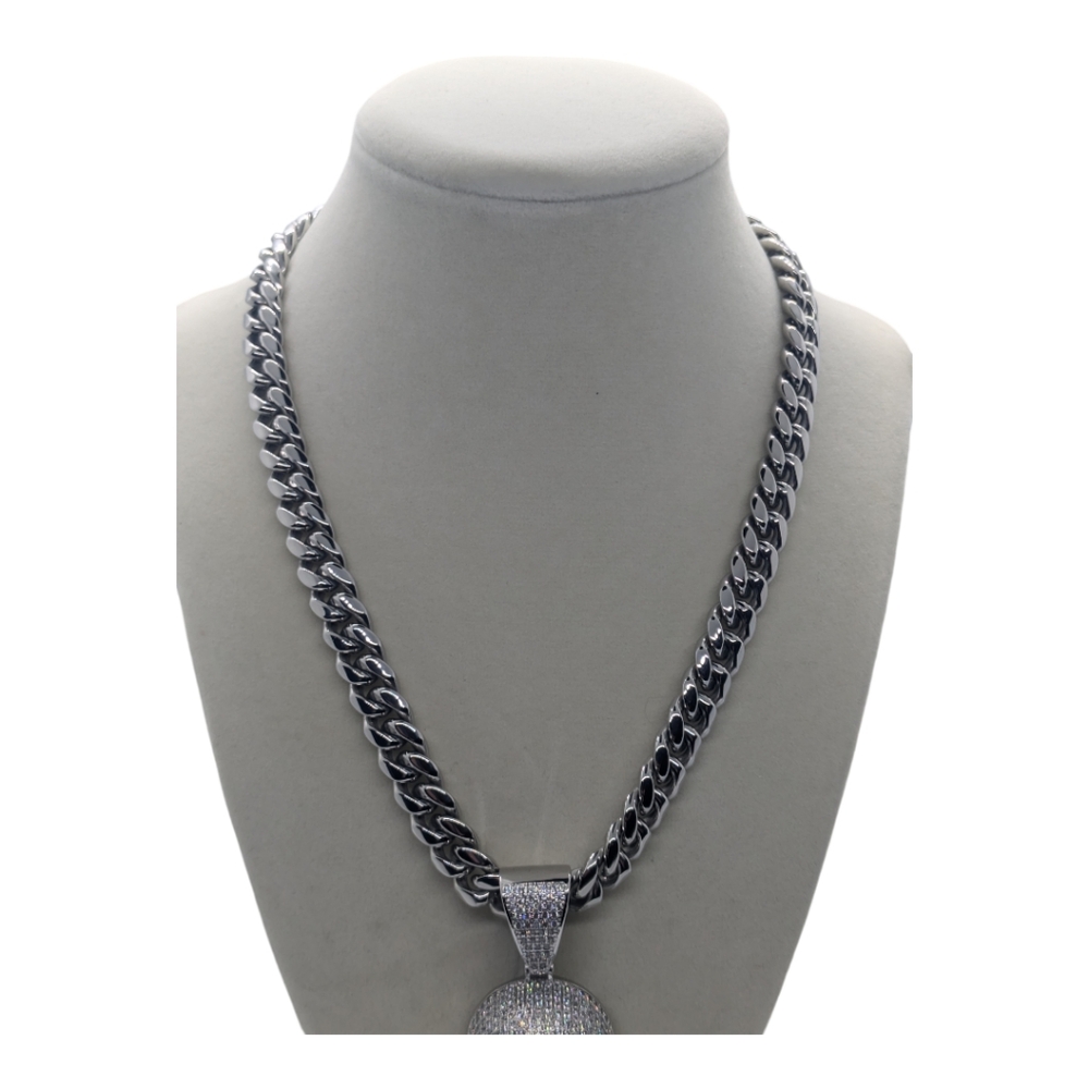 ☠️ Sterling silver Skull Head with Stainless steel necklace - Picture 4 of 9